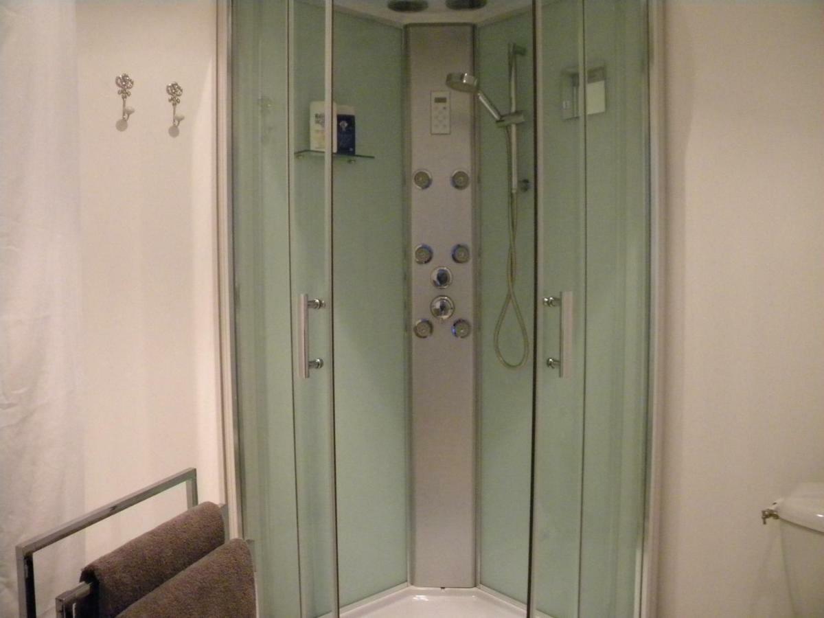 Les Chanceliers Duplex Apartment Бон Екстериор снимка