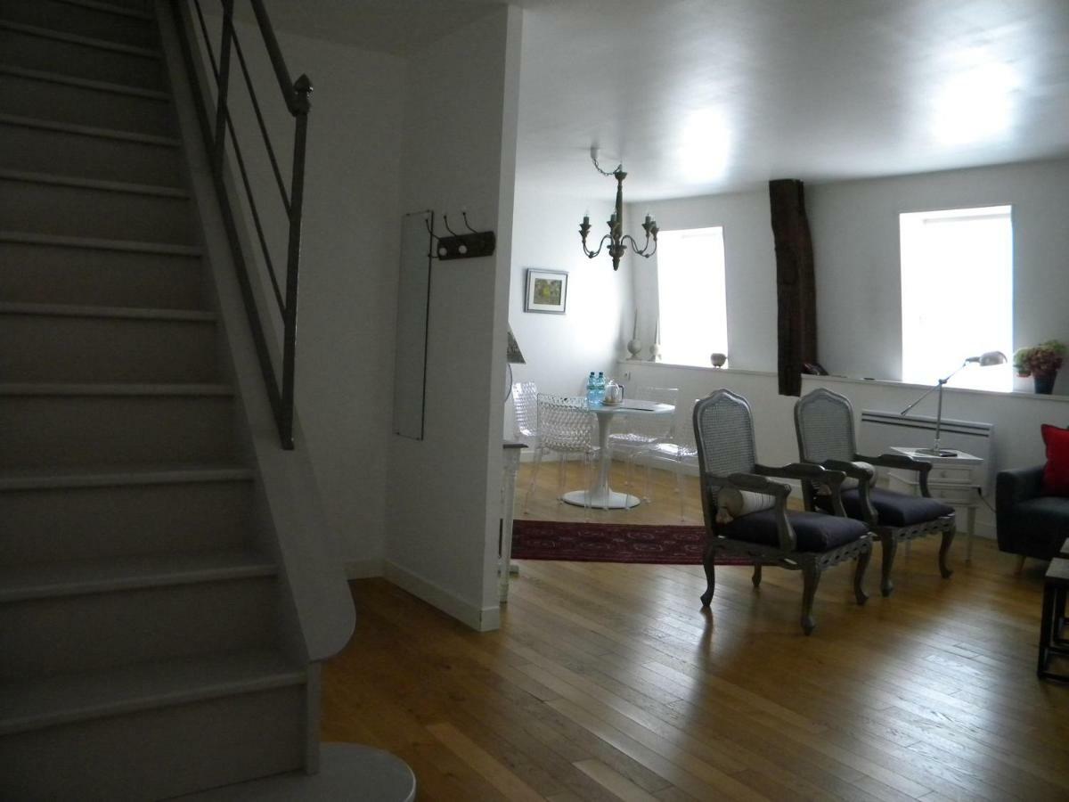 Les Chanceliers Duplex Apartment Бон Екстериор снимка